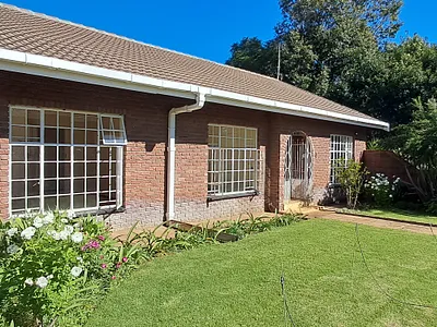 3 Bedroom Townhouse For Sale in Groenvlei, Utrecht - img