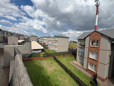 2 Bedroom Apartment For Sale in Witbank - Bfoa.webp