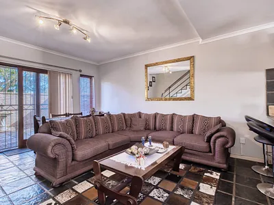 1 Bedroom Townhouse For Sale in Port Elizabeth - JDcg.webp