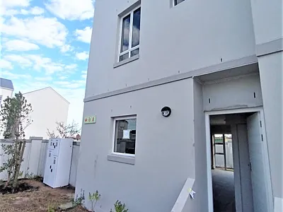2 Bedroom Townhouse To Rent in Kuils River - FoTt.webp