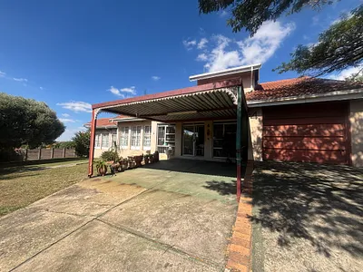5 Bedroom House For Sale in Witbank - ytn5.webp