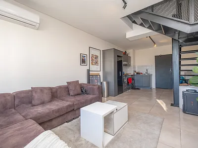 1 Bedroom Apartment For Sale in Sandton - jv3w.webp