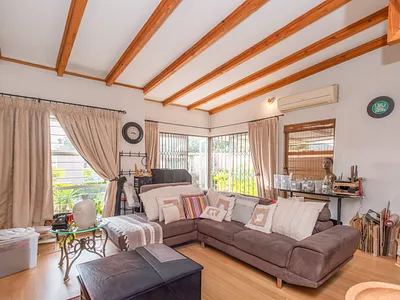 2 Bedroom Apartment For Sale in Sandton - D2sC.webp