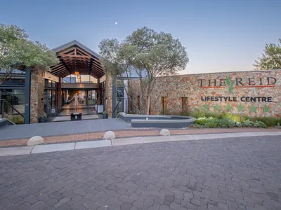 1 Bedroom Apartment For Sale in Sandton - oZ6m.webp
