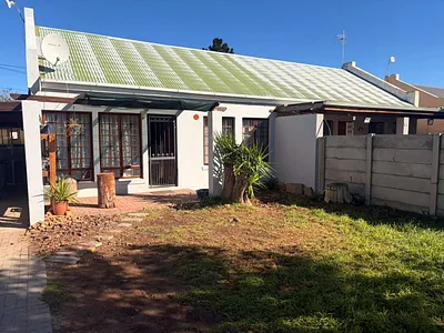 2 Bedroom House To Rent in Worcester - fFjv.webp
