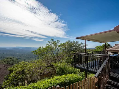 3 Bedroom Townhouse For Sale in Camperdown - PspH.webp