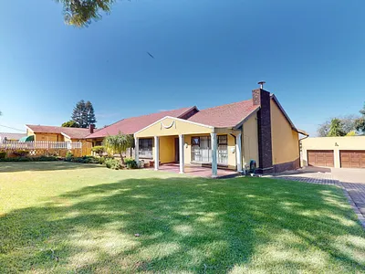 4 Bedroom House For Sale in Germiston - zeGX.webp