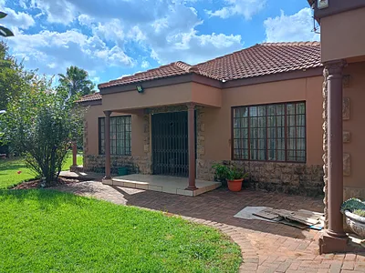 3 Bedroom House For Sale in Vereeniging - q2Nd.webp