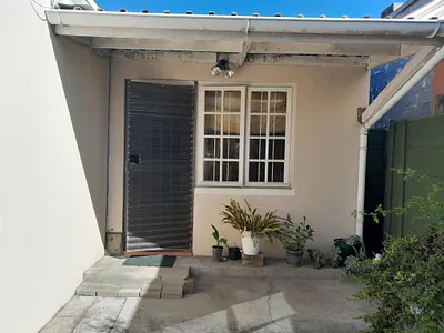1 Bedroom Apartment To Rent in Cape Town - hXVQ.webp