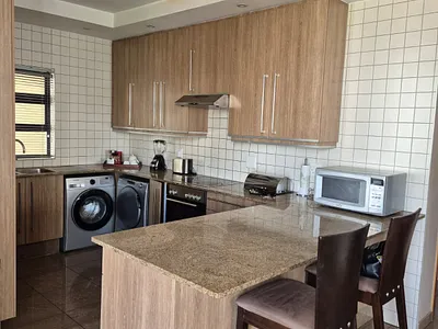 2 Bedroom Apartment For Sale in Bedfordview - UeBA.webp