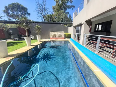 2 Bedroom Apartment For Sale in Sandton - pnOt.webp