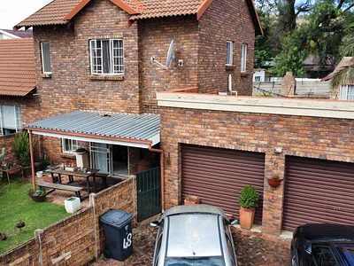 2 Bedroom Apartment For Sale in Pretoria - p1og.webp
