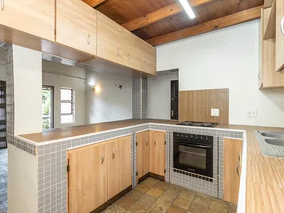 2 Bedroom Townhouse For Sale in Randburg - CTtf.webp