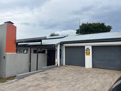 3 Bedroom Townhouse For Sale in Witbank - s5BC.webp