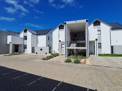 2 Bedroom Townhouse For Sale in Stilbaai West, Stilbaai - xlSn.webp