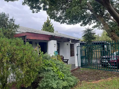 3 Bedroom House For Sale in Worcester - nV9i.webp