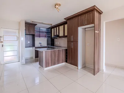 3 Bedroom Apartment For Sale in Durban North - img