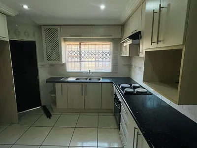 3 Bedroom House For Sale in Soshanguve - tBzS.webp