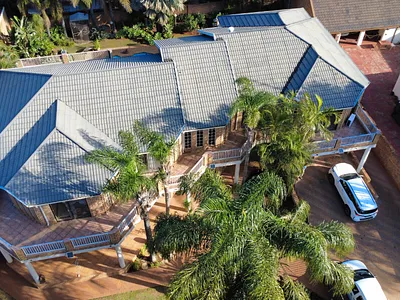 6 Bedroom House For Sale in Akasia - 8hPD.webp
