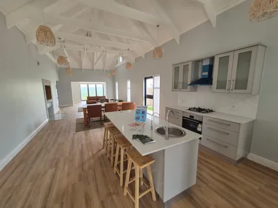 3 Bedroom House To Rent in Malmesbury - img