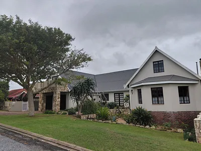 5 Bedroom House For Sale in Stilbaai West, Stilbaai - MotX.webp