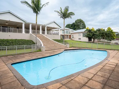 4 Bedroom House For Sale in Kloof - GfSx.webp