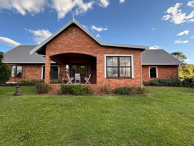 3 Bedroom Townhouse To Rent in Hilton - VDjE.webp