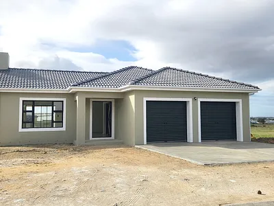 3 Bedroom House For Sale in Bredasdorp - jZo2.webp