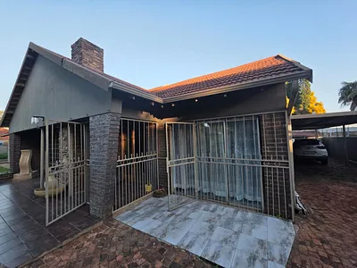 0.5 Bedroom Apartment To Rent in Boksburg - Xqy6.webp