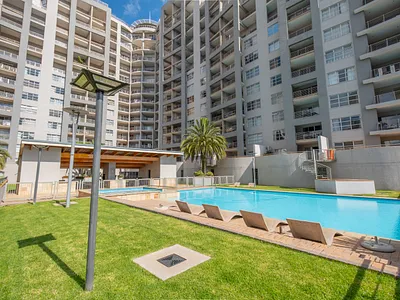 2 Bedroom Apartment To Rent in Sandton - img
