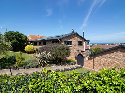 4 Bedroom House To Rent in Port Alfred - img