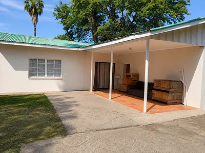 6 Bedroom House For Sale in Rustenburg - 28N8.webp
