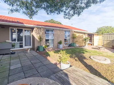 3 Bedroom House For Sale in Melkbosstrand - fx2L.webp