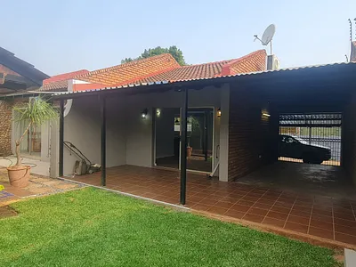 2 Bedroom Townhouse To Rent in Louis Trichardt - vrUT.webp