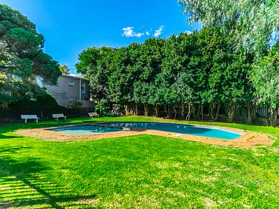 3 Bedroom Townhouse For Sale in Roodepoort - sIbS.webp