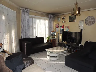 1 Bedroom Apartment For Sale in Johannesburg - tKTA.webp