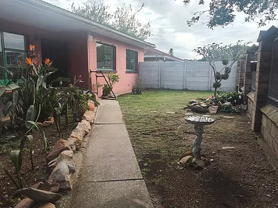 3 Bedroom House To Rent in Port Elizabeth - toMA.webp