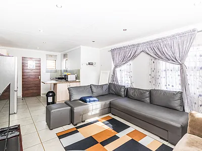 3 Bedroom House For Sale in Krugersdorp - X6Lw.webp