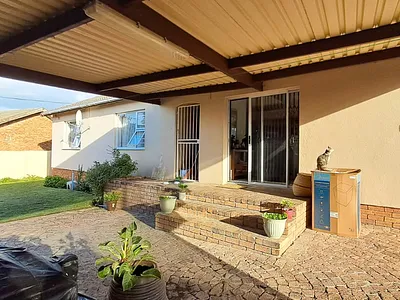 3 Bedroom House To Rent in Kraaifontein - k77N.webp