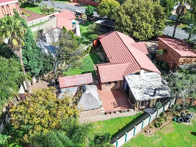 4 Bedroom House For Sale in Centurion - UBEU.webp