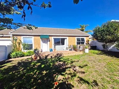3 Bedroom House To Rent in Durbanville - dnF2.webp
