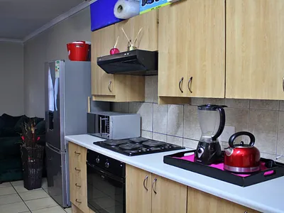 0.5 Bedroom Apartment For Sale in Potchefstroom - K4q4.webp
