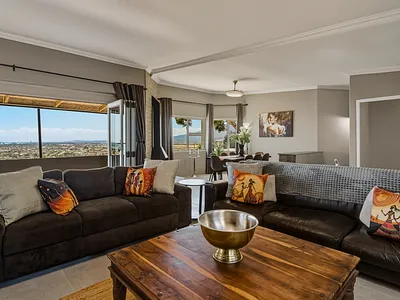 4 Bedroom House For Sale in Gordons Bay - I4jC.webp