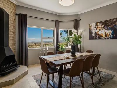 4 Bedroom House For Sale in Gordons Bay - mYxf.webp