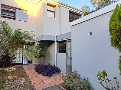 3 Bedroom Townhouse To Rent in Bellville - img