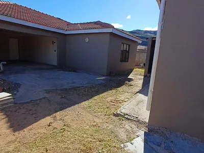 3 Bedroom House To Rent in Queenstown - UquU.webp