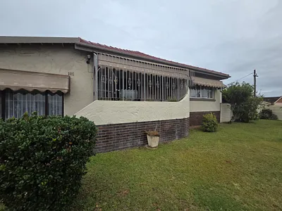 4 Bedroom House For Sale in Durban - img