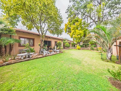 3 Bedroom House For Sale in Edenvale - o1Tv.webp