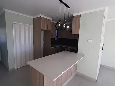 1 Bedroom Apartment To Rent in Mossel Bay - YHf4.webp