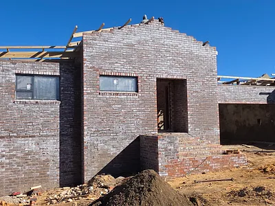 3 Bedroom Townhouse For Sale in Mossel Bay - 83Dn.webp